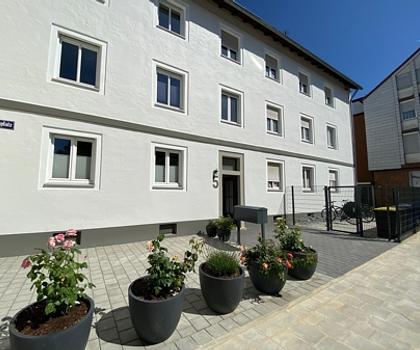 RENOVIERTE 2-Zi.-Whg, Bad/ Fenster - TOP LAGE in Nbg.-Wöhrd - SEHR RUHIG - Langefristig zu Vermieten