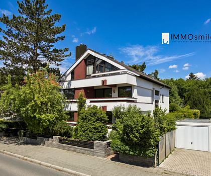 Wohnen am Valznerweiher: Sanierungsbedürftige 4‑Zimmer‑Wohnung mit sonnigem Südwestbalkon