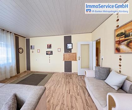 DIREKT VERMIETEN ODER SLEBST EINZIEHEN - 3-Zimmer mit ca. 107 m² und Stellplatz