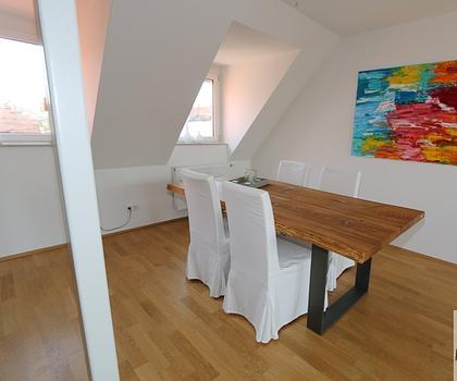 Traumhaft schöne Wohnung mit großer Dachterrasse