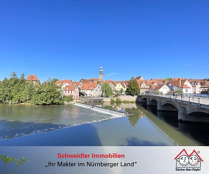 Wahnsinnsblick über Lauf!!! Einzigartige 3-Zimmer-Wohnung mit 2 Balkonen im Herzen von Lauf