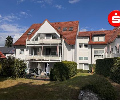 Viel Licht, viel Raum, eigener Charakter: Individuelle 2-Zimmer-Dachgeschosswohnung mit Balkon