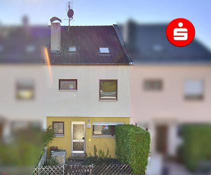 Reihenmittelhaus mit ausgebauten Dachstudio in Röthenbach