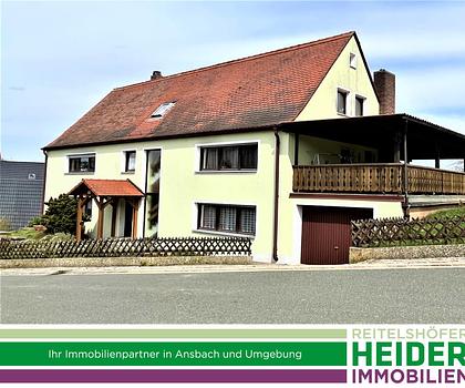 Zweifamilienhaus in sonniger, ruhiger Lage