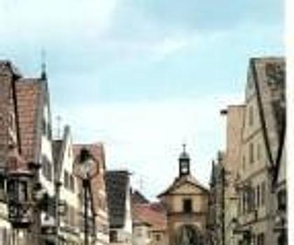 Romantische Dachgeschosswohnung - Neuausbau in einer Mühle (K)