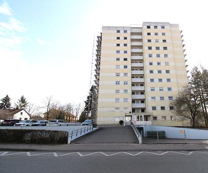 Komfortabel und barrierefrei wohnen: Attraktive Wohnung mit Balkon, Aufzug und Tiefgaragenstellplatz