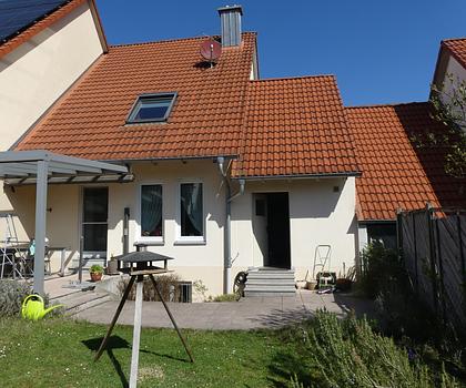 Schöne Doppelhaushälfte in Bruckberg!