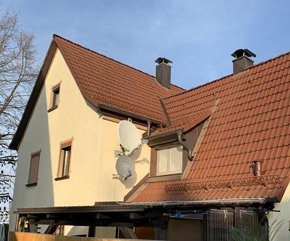 Doppelhaushälfte mit ausbaufähigem Dachboden
sucht neuen Hausherrn mit handwerklichem Geschick ...