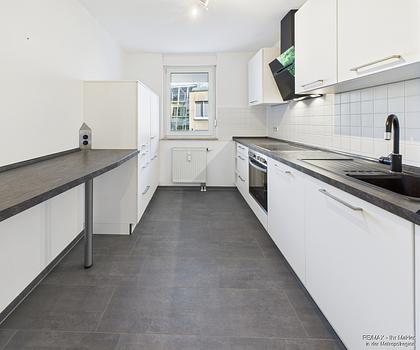 Moderne Wohnung mit hochwertiger EBK und Südbalkon