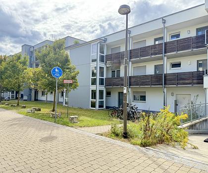 Moderne Erdgeschosswohnung inkl. Terrasse und TG-Stellplatz in Erlangen-Bruck