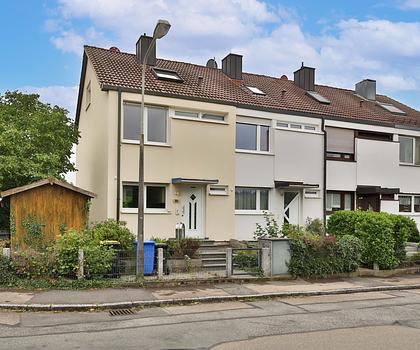 Neuwertiges und modernes Wohnen in bevorzugter Lage!