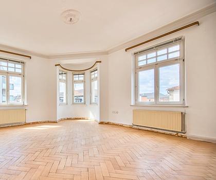 Charmanter Jugendstil: 3,5-Zi.-Altbaujuwel mit ca. 126 m² Wfl. und Südostbalkon