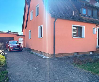 Charmante Doppelhaushälfte in gefragter Lage zu verkaufen!