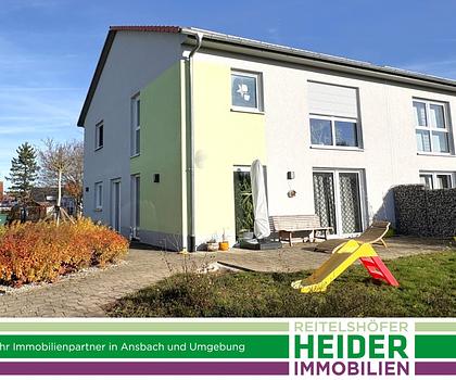 Moderne Doppelhaushälfte mit 3 Schlafzimmern im Stadtteil Elpersdorf 