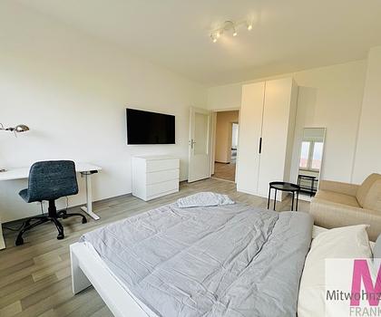 Frisch renovierte und möblierte WG für 3 Personen zum Erstbezug