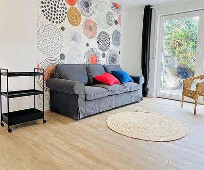 Modernes Wohnen mit Garten  Stilvoll möblierte 2-Zimmerwohnung in zentraler Lage Nürnbergs