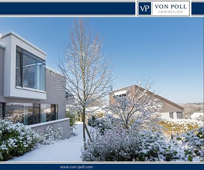 Architektenbungalow, hell, großzügig + luxuriös ausgestattet, Pool, Garage, fantastischer Garten