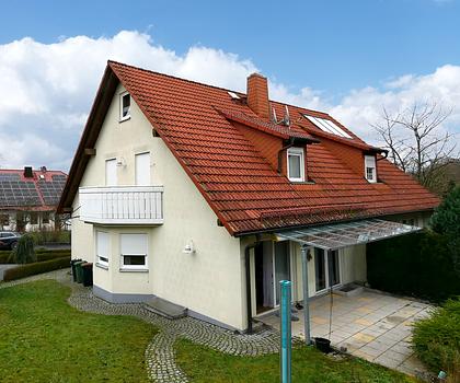 Top gepflegte Doppelhaushälfte in Frensdorf