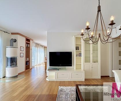 Exklusive 4-Zimmer-Wohnung mit großer Dachterrasse in begehrter Wohnlage