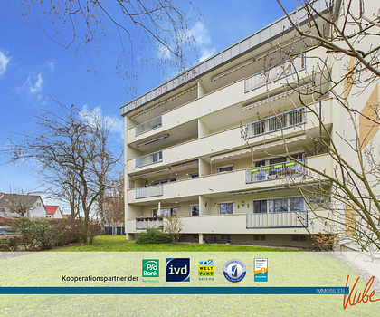 IMMO KUBE! Sanierte 3 Zimmerwohnung mit Stellplatz, Loggia und EBK in Nbg.-Großreuth bei Schweinau
