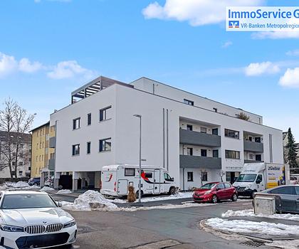 Modernes Wohnen in urbaner Lage: 3-Zimmer-Penthouse-Wohnung mit Dachterrasse