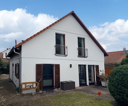 Willkommen in Ihrem neuen Zuhause!
Top gepflegtes Einfamilienwohnhaus mit großem Garten in Buttenheim