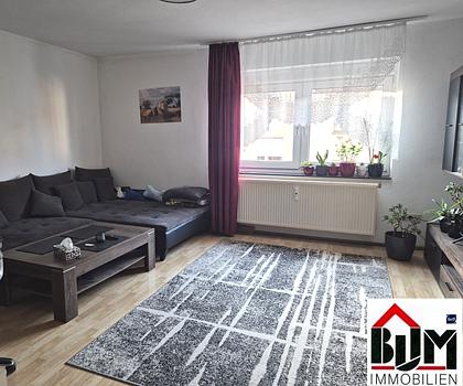 *Gepflegtes Haus - ruhige Seitenstrasse - guter Schnitt - Küchenbalkon*