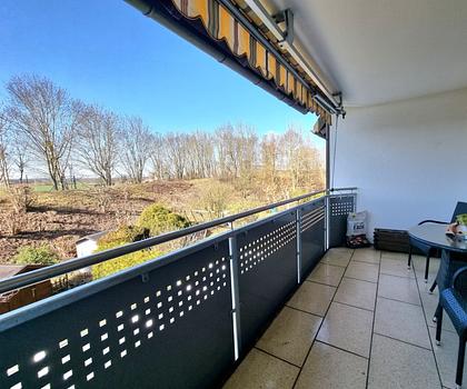 Attraktive 4-Zimmer-Wohnung mit zwei Balkons
und einem beheizbaren Hobbyraum ...