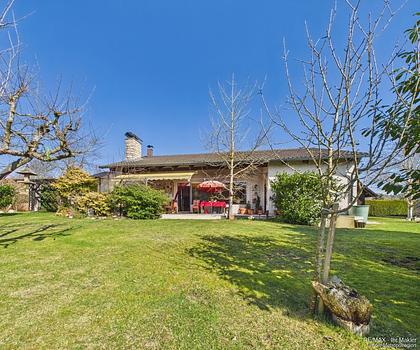 Großes Grundstück, klare Linien – Ihr neues Zuhause im Bungalow‑Stil