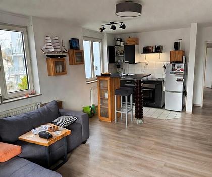 2-Zimmer-Wohnung mit Balkon und Carport in Lauf