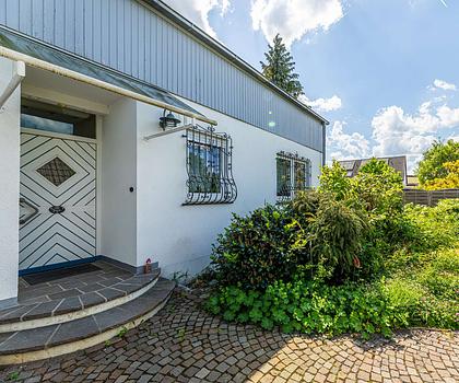 HEGERICH: Von Gartentraum & jede menge Platz - komfortabel ausgebautes Einfamilienhaus in Cadolzburg