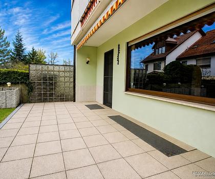 Familienglück im Reiheneckhaus – großzügig wohnen mit Garten und zwei Garagen