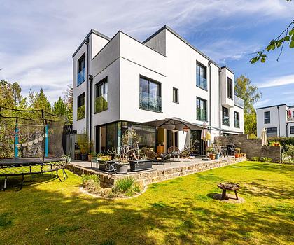 HEGERICH: Architektenhaus der Extraklasse mit hochwertiger Ausstattung