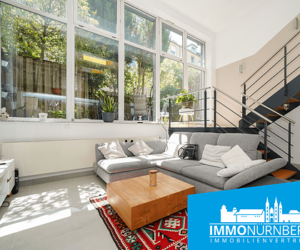 Modernes Lofthaus (BJ 2003) mit besonderem Wohnflair