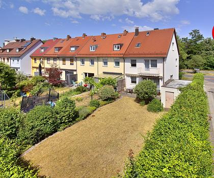 Geräumiges Reiheneckhaus mit Garten und Garage im Nürnberger Westen