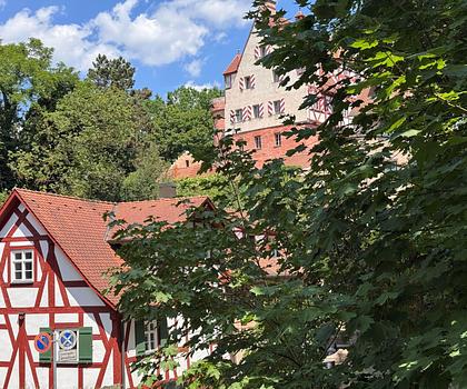 Vom Büro zur Traumwohnung - Helle Räume und flexible Grundrissgestaltung mit hohem Wohnpotenzial